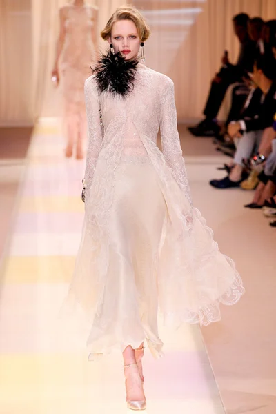 Look 35